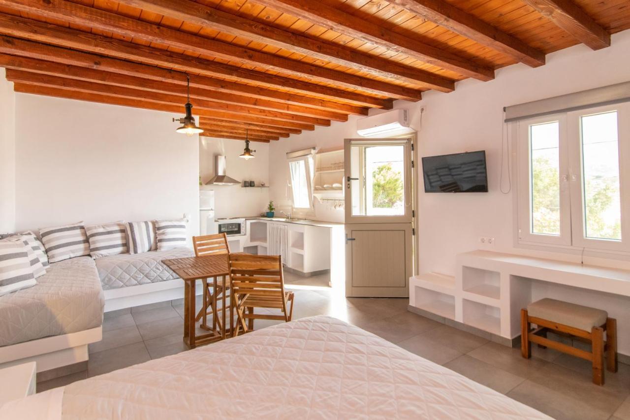 N & M Homes * Agios Sostis (Tinos)