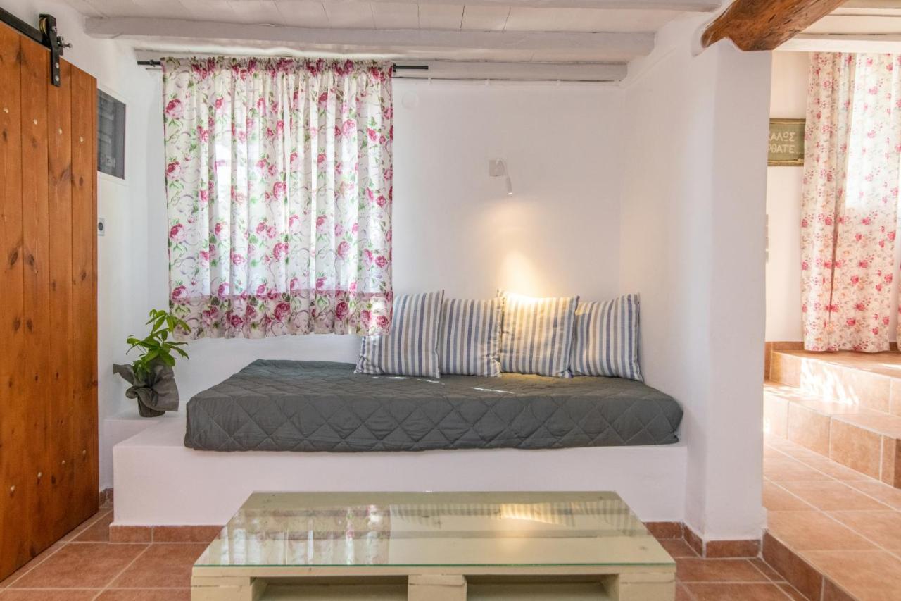 N & M Homes * Agios Sostis (Tinos)